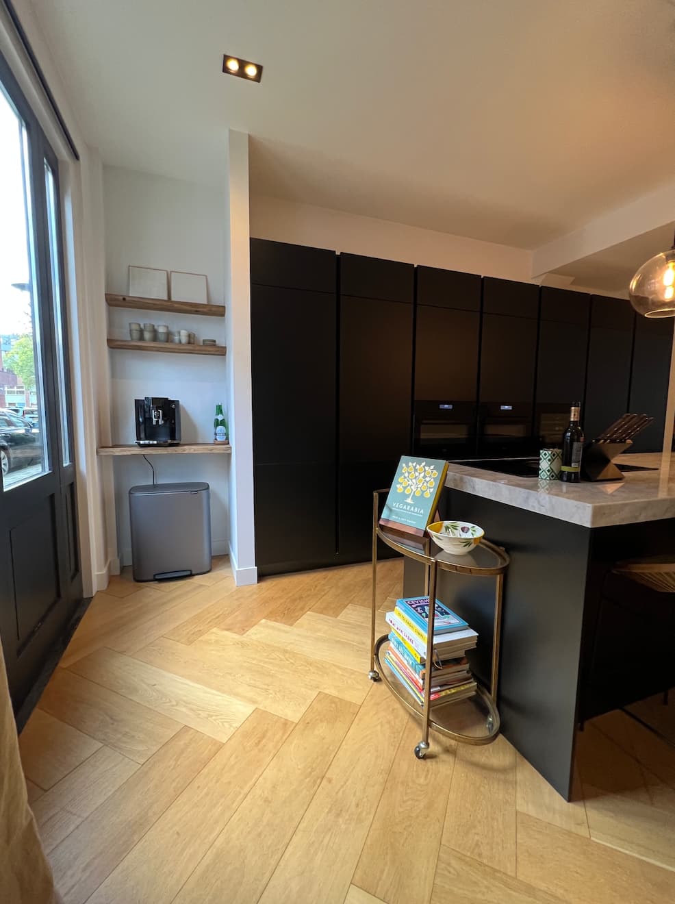 Chef kitchen island