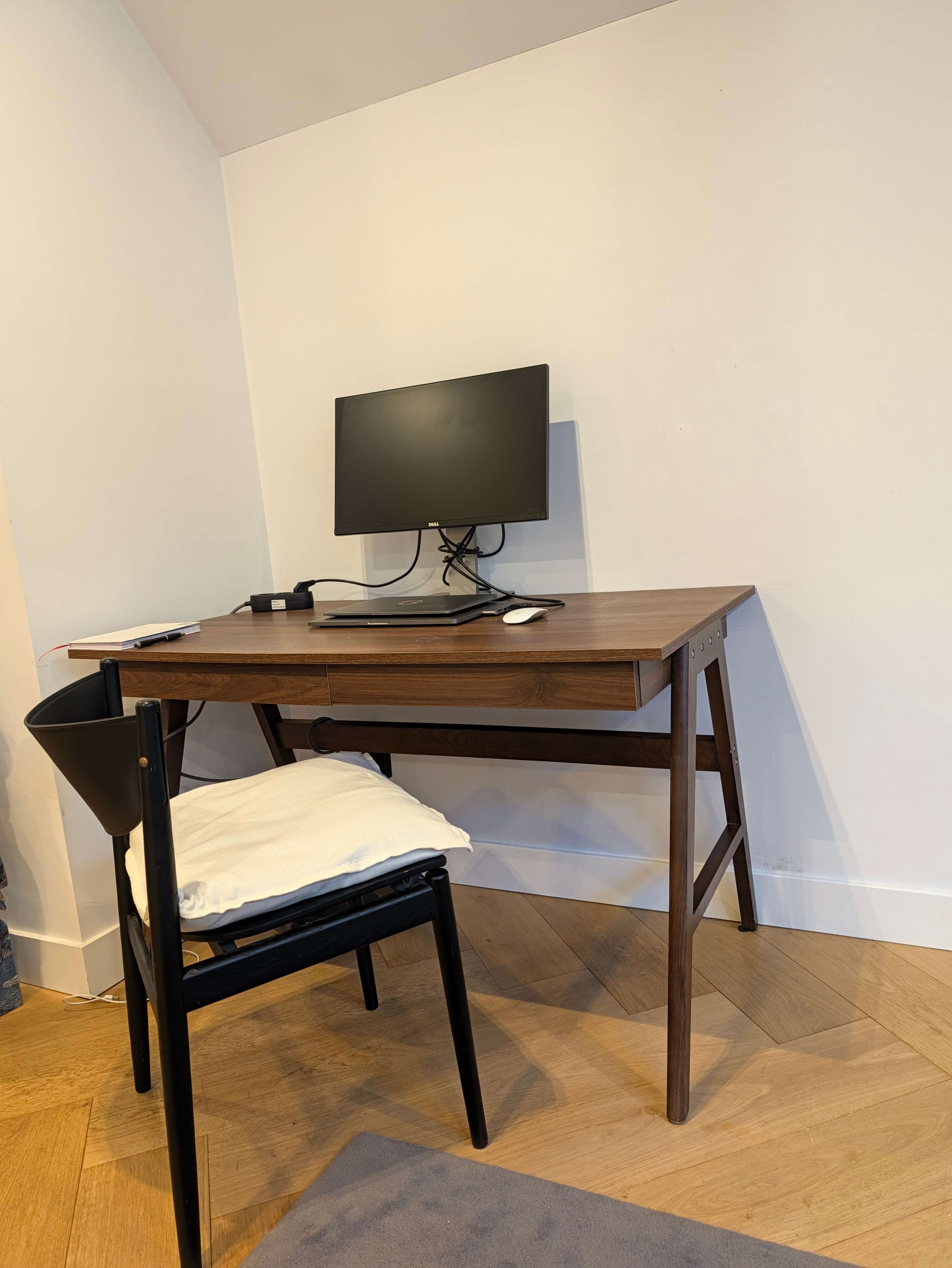 Dedicated Desk